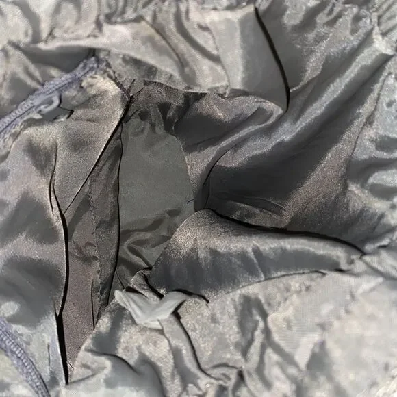 Stylish Gray Crochet Knit Crossbody Bag Purse - Picture 5 of 5